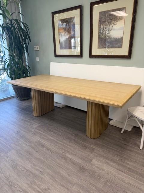 Where to find TABLES, SUNRAY 8 in Colonial Heights