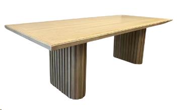 Where to find TABLES, SUNRAY 8 in Colonial Heights